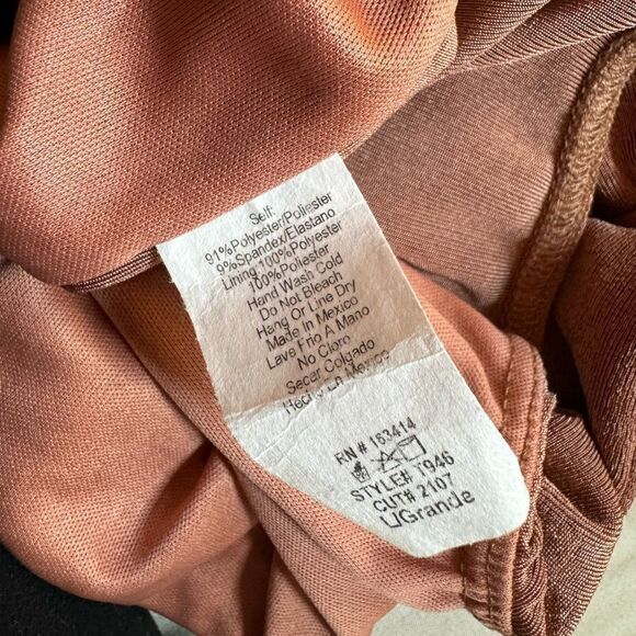 21 saints slinky/shiny thong bodysuit size Large - Picture 7 of 7